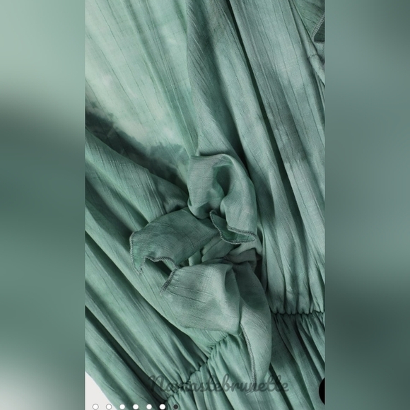 Nwt Lulu's Sage Tie-Dye Tie-Front Tiered Midi Dress - Picture 13 of 17